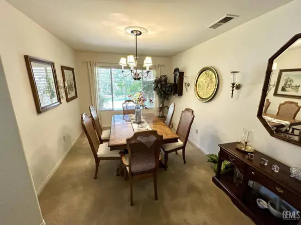 9522 Ravenrock Drive, Bakersfield, CA 93312