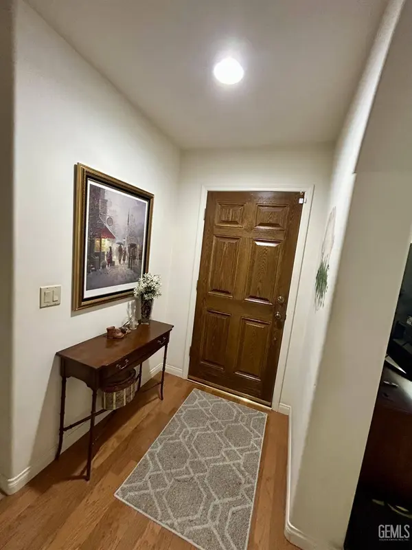 9522 Ravenrock Drive, Bakersfield, CA 93312