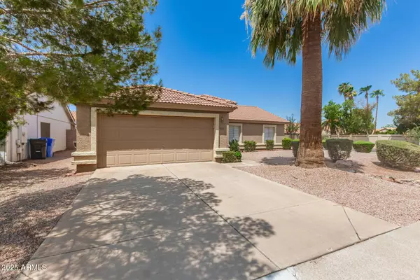 950 N SAILORS Way, Gilbert, AZ 85234