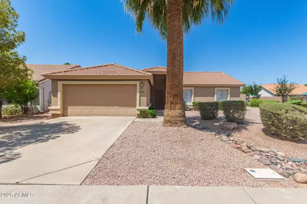 950 N SAILORS Way, Gilbert, AZ 85234
