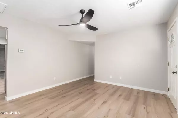 874 E TYSON Street, Chandler, AZ 85225