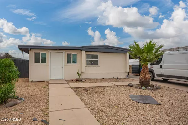 422 E WAGONER Road, Phoenix, AZ 85022