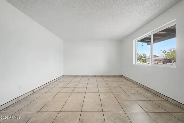 7007 W WOLF Street, Phoenix, AZ 85033