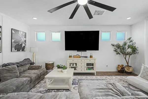 4329 W NORA Drive, San Tan Valley, AZ 85144