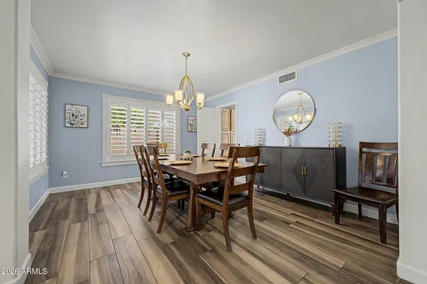 285 S RED ROCK Street, Gilbert, AZ 85296