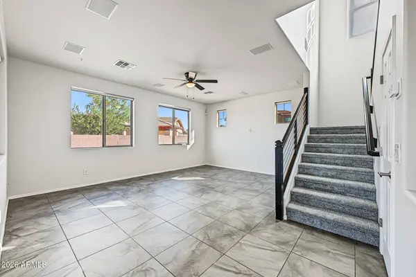 3275 E SPORTS Drive, Gilbert, AZ 85298