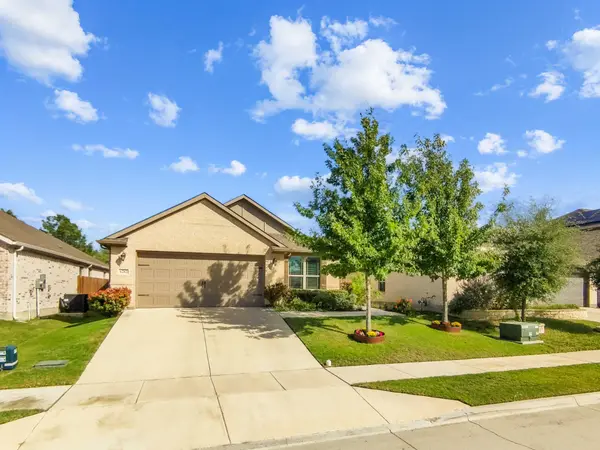 6212 Thunderwing Dr, Fort Worth, TX 76179-1540