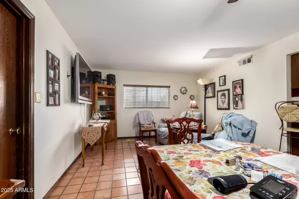 940 S REVERE --, Mesa, AZ 85210