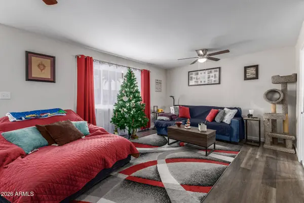 9916 W CLAIR Drive, Sun City, AZ 85351