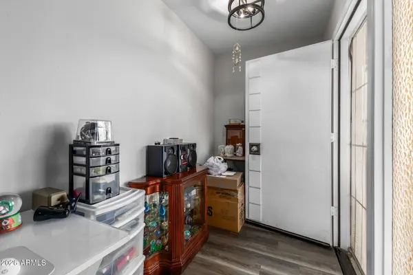 9916 W CLAIR Drive, Sun City, AZ 85351