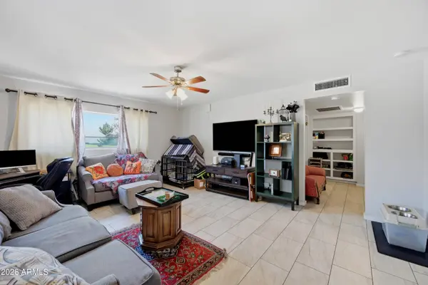 2011 E BRAMBLE Avenue, Mesa, AZ 85204