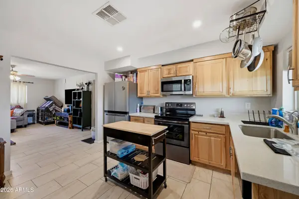 2011 E BRAMBLE Avenue, Mesa, AZ 85204