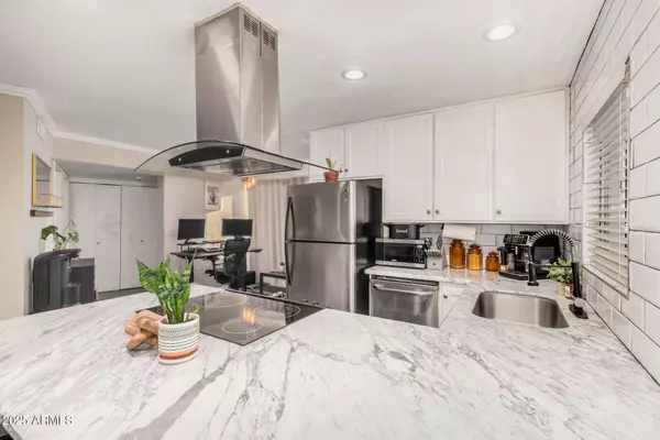 6240 N 16TH Street N #46, Phoenix, AZ 85016