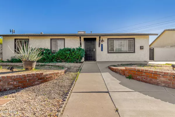 4713 E HIDALGO Avenue, Phoenix, AZ 85040