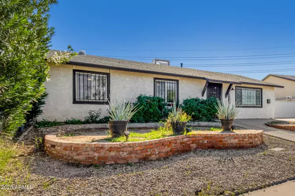 4713 E HIDALGO Avenue, Phoenix, AZ 85040