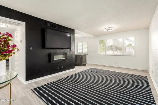 8221 E GARFIELD Street #L214, Scottsdale, AZ 85257