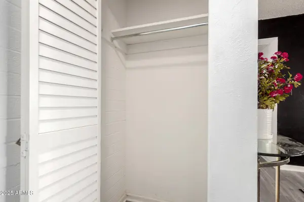 8221 E GARFIELD Street #L214, Scottsdale, AZ 85257