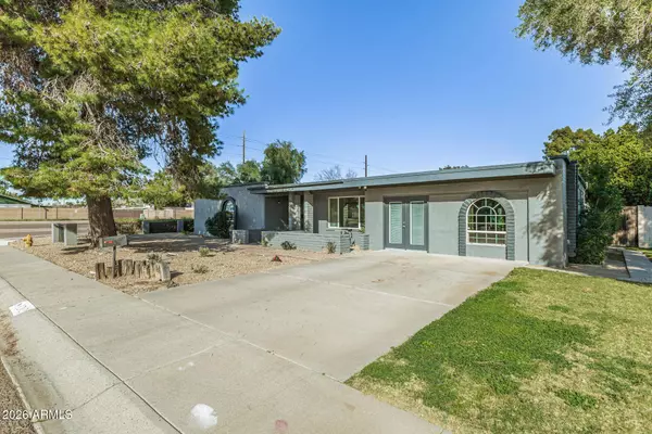 3202 E CORRINE Drive, Phoenix, AZ 85032