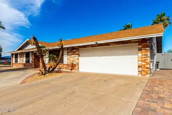 2 E MURIEL Drive, Phoenix, AZ 85022