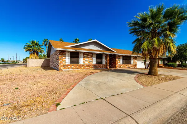 2 E MURIEL Drive, Phoenix, AZ 85022