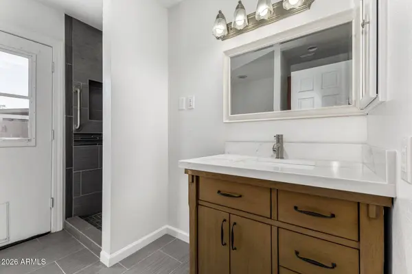 5107 W HARMONT Drive, Glendale, AZ 85302