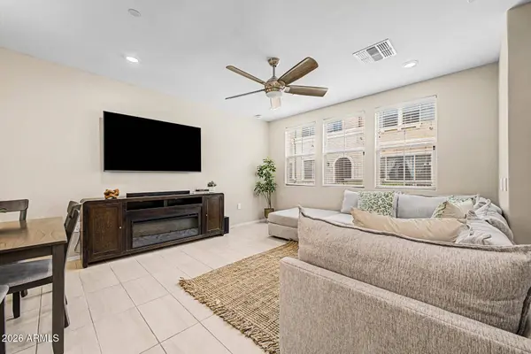 2631 S SULLEY Drive #104, Gilbert, AZ 85295