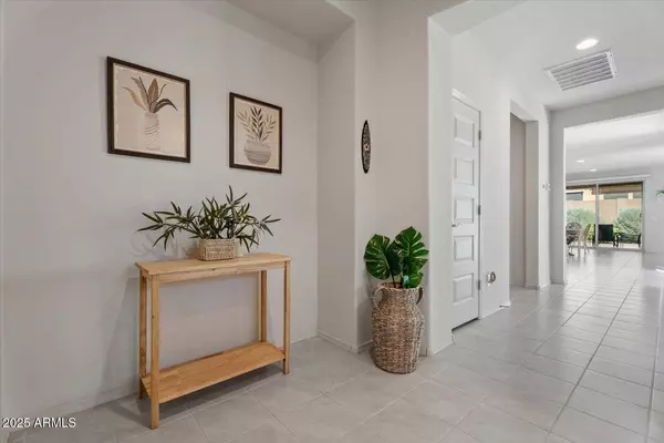 7790 W NOBLE PRAIRIE Way, Florence, AZ 85132