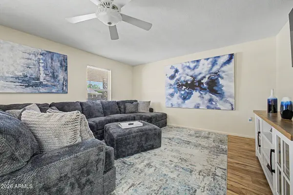 10502 W EDGEWOOD Drive, Sun City, AZ 85351