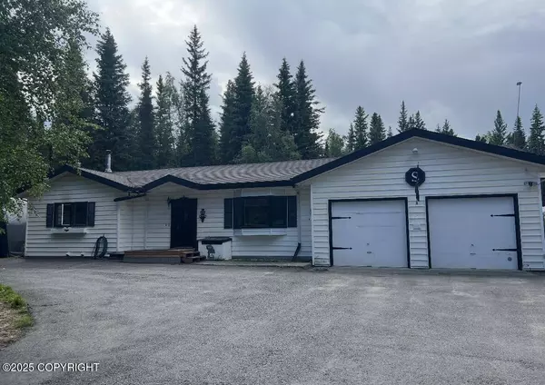 2325 Brewis BLVD, Delta Junction, AK 99737