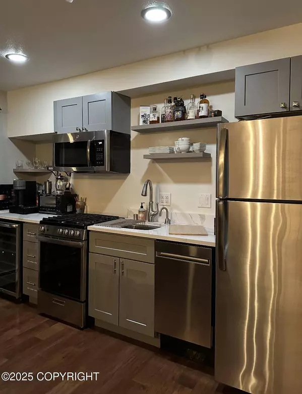 2031 Belair DR, Anchorage, AK 99517