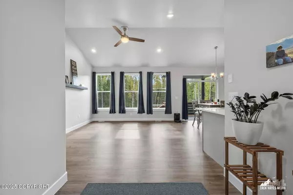 1115 Sun School CIR, Wasilla, AK 99623