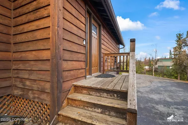 14730 Park Hills CIR, Anchorage, AK 99516