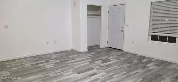 5366 W Hollywood RD, Wasilla, AK 99623