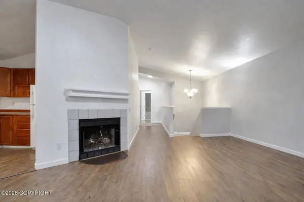 3664 Mirage CIR, Anchorage, AK 99504
