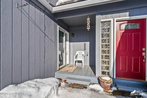 2145 Dawnlight CT, Anchorage, AK 99501
