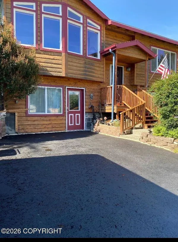 530 W Jepson CIR, Palmer, AK 99645