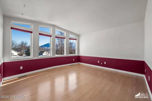 530 W Jepson CIR, Palmer, AK 99645