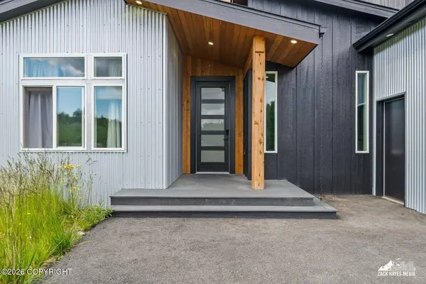 1814 S Berlin Rose ST, Wasilla, AK 99623