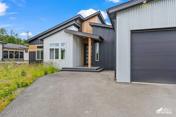 1814 S Berlin Rose ST, Wasilla, AK 99623