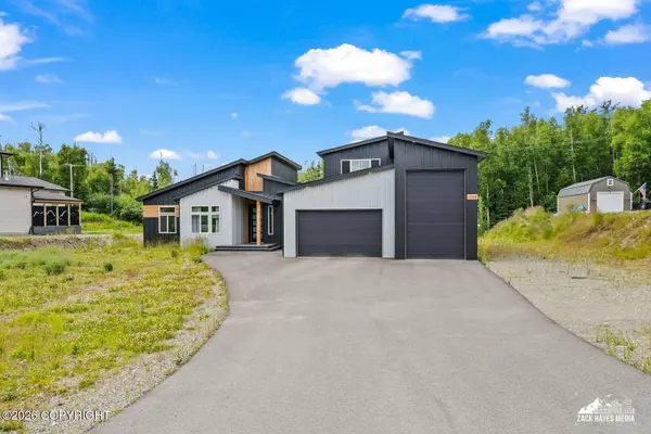 1814 S Berlin Rose ST, Wasilla, AK 99623