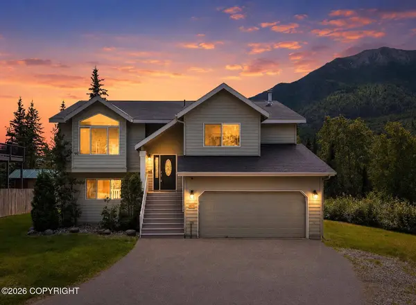 19328 Trail Bay DR, Eagle River, AK 99577