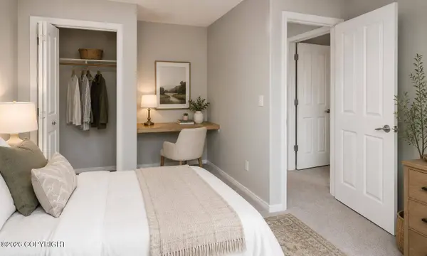 233 Whisper Knoll CIR #B, Anchorage, AK 99504