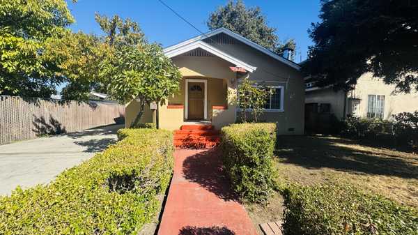 2825 Marlborough Ave, Redwood City, CA 94063-3222