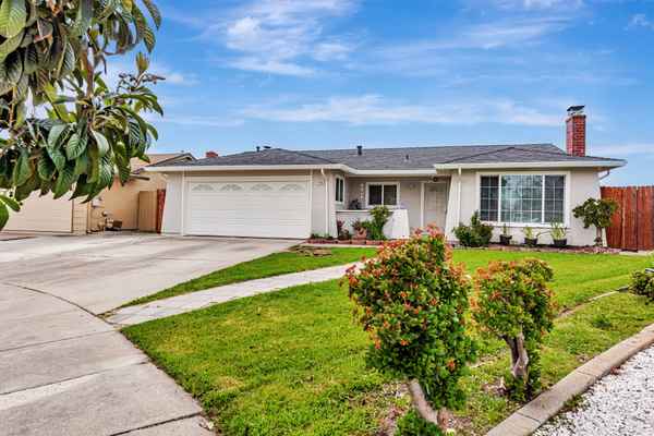 7765 Yew Ct, Newark, CA 94560-2215