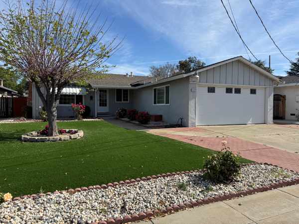 40272 Davis St, Fremont, CA 94538-2817