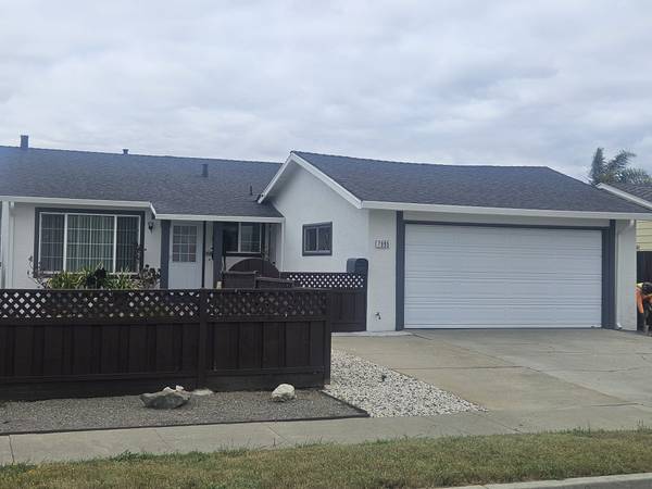 7995 Peachtree Ave, Newark, CA 94560-2243
