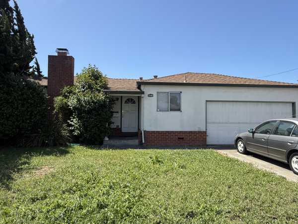37459 Willowood Dr, Fremont, CA 94536-6662