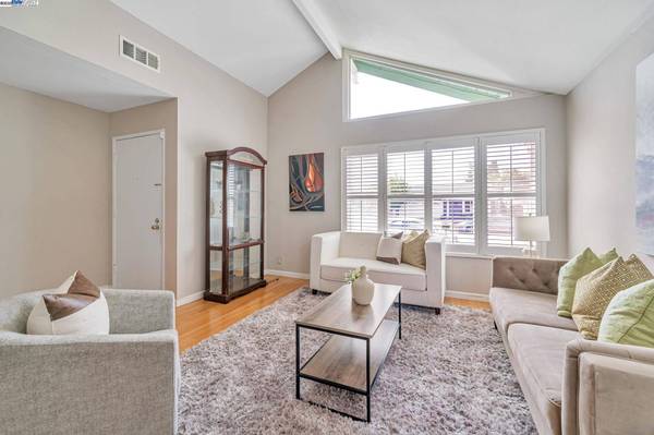 36784 Port Tidewood St, Newark, CA 94560