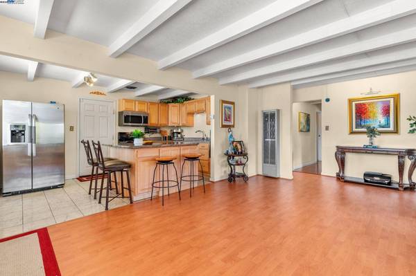 36524 Cherry St, Newark, CA 94560