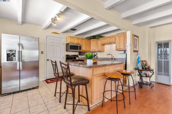 36524 Cherry St, Newark, CA 94560